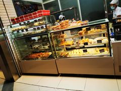 面包甜点陈列柜-白玉兰食品(甜云店)