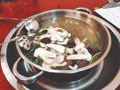 -老石黑山羊毛驴肉火锅(金凯广场店)