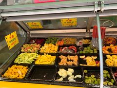 自助取餐区-老炳·七丛松甘草水果