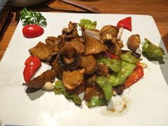 炒菌菇-云海肴·汽锅鸡·云南菜(天津国金汇店)