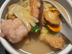 -五谷丰登农家院·地道胶东菜·海鲜烧烤(威海店)