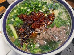 -云阿蛮云南生烫牛肉米线(奉贤路店)