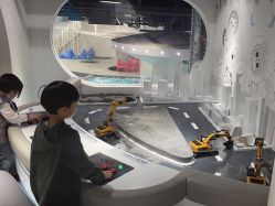 -MINI MARS KIDS CLUB亲子家庭中心(长宁天山店)