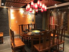 包厢-金杏·粘卷子 烤鸭 农家菜