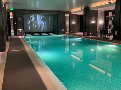 -丽思卡尔顿酒店泳池(金融街店)