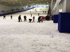 -乔波室内滑雪场