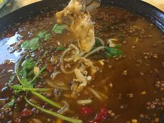 -鸿顺老铁锅美蛙鱼府(解放碑店)
