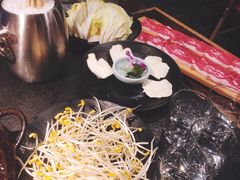 -渝涯重庆豆花老火锅(中赢国际店)