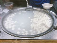 -八一路好吃街(雨田商务大厦店)