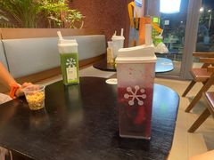 -奈雪的茶(华侨城创意园店)