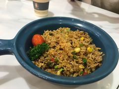 -丽莎沙拉轻食餐厅(国贸店)