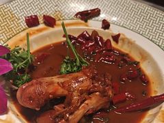 -嗨辣小聚·盘锦河蟹·海鲜烧烤龙虾(盘锦十年好店)