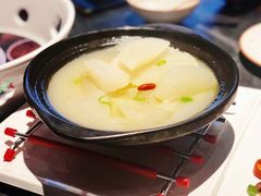 -湘小馆剁椒鱼头(金帝商务大厦店)