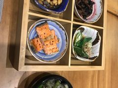 -越日本料理(新地假日广场店)