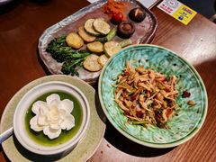 -包整·丝娃娃(一览甲秀楼风景店)