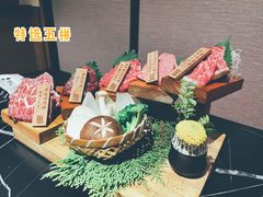 -山川小町·极番烧肉(新地假日广场店)