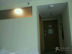 -飘HOME连锁酒店(北京将台地铁站798艺术区店)