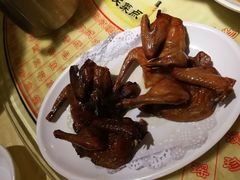 招牌烤乳鸽-石岐佬中山菜馆(张溪店)