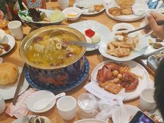 -红樱桃·欢乐餐厅(太原里店)