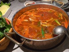 -野山舂·贵州现舂酸汤牛肉(民生路店)