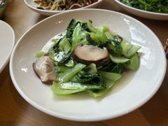 -渝信川菜 · 川味家常菜(财富购物中心店)