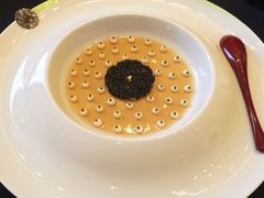 鱼子酱蟹肉冻-LA TABLE de Joël Robuchon Restaurant