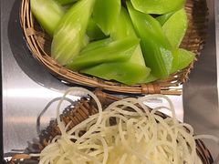 -朱光玉火锅馆(小寨原力场店)
