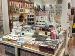 -猫的天空之城概念书店(杭州南宋御街店)