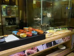 -大中华希尔顿酒店-念自助餐·嗨啤·小龙虾