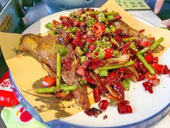 -川流不息·地道川菜·小龙虾(松东路店)