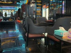 -屋有岛沉浸游戏旗舰店(中山公园店)
