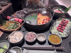-三出山火锅(南京万象天地店)