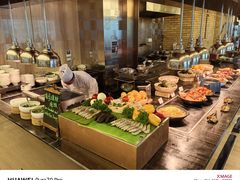 -圣丰索菲特·2 On 988 Café 自助餐厅