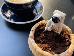 -Be Lived Cafe比例咖啡(摩天轮店)