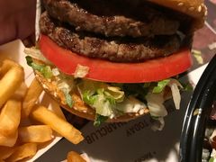 -The Habit Burger Grill 哈比特汉堡(复兴soho店)