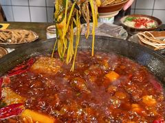 -黄潇洒老火锅(九眼桥宏济巷店)