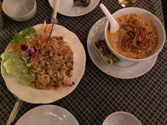 菠萝饭-Dash Teak House