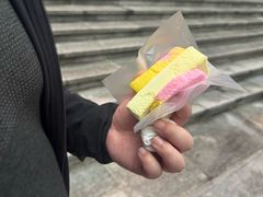-詹爷爷乌节路街头冰淇淋