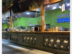 -艳阳天民俗村(公园路店)