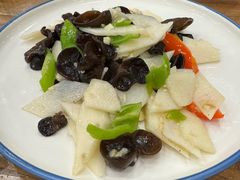 -清真·玛丽亚新疆菜主题餐厅(浙江中路店)