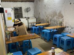 大堂-陈氏老字号十三小炸炸店
