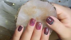 -沫儿·美甲美睫·半永久·皮肤管理