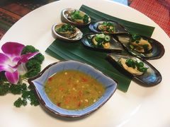 酸辣葱油青口贝-忘忧草融合私房菜(红鼎国际店)