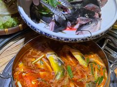 -亮欢寨酸汤鱼(沙冲路店)
