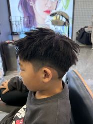 -藤野造型烫染·漂发