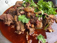 -大众跷脚牛肉馆·非遗传承单位(峨眉山店)