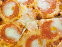 巨眼意式腊肉肠披萨-城市大道红炉披萨烘焙坊