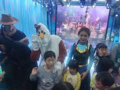 -鸿通城购物中心