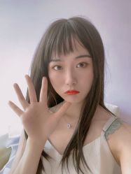 -时尚殿堂明星门店