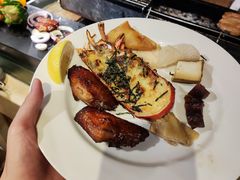 芝士焗波士顿龙虾-怡咖啡海鲜自助餐厅(浦东香格里拉店)